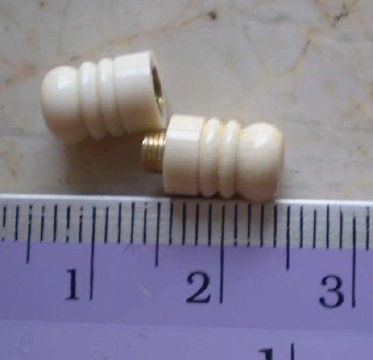 ข้อต่อตัวจบหลัง   งาช้างแท้  เกลียวทองเหลือง  เคาะเดียว 