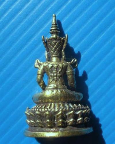 "เคาะเดียว" พระพุทธทรงเครื่่อง ไม่ทราบที่