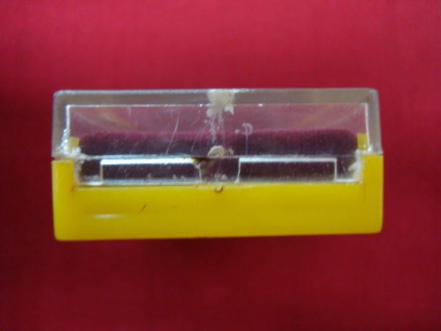 กล่องเปล่าๆ ใส่พระสมเด็จ วัดระฆัง ๑๐๐ปี ฝากล่อง ไม่หัก กำมยี่ไม่ขาดครับ