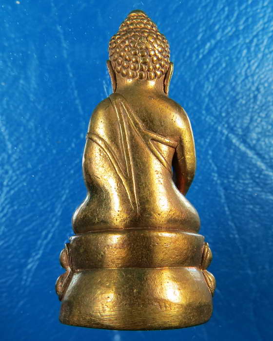 พระกริ่งวัชระมหาบารมี หลวงพ่ออุ้น วัดตาลกง หมายเลข 620 กล่องเดิม