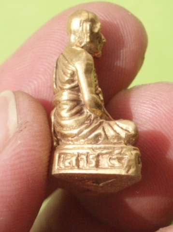 ((แดง 50บาท)) รูปหล่อหลวงพ่อทบ วัดชนแดน รุ่นเสาร์ 5