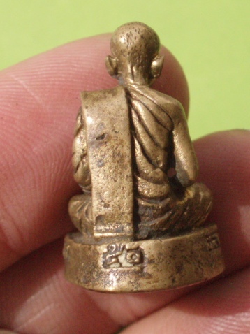 ((แดง 40บาท)) รูปหล่อหลวงพ่อบุญรอด (ไม่ทราบที่)