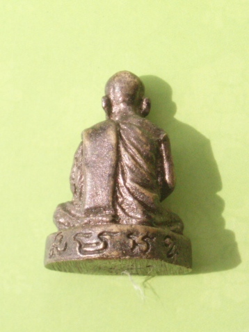 ((แดง 40บาท)) รูปหล่อพพระครูเปี้ยว วัดสมุทรคาม ( บ้านท่า ) จ.เพชรบุรี