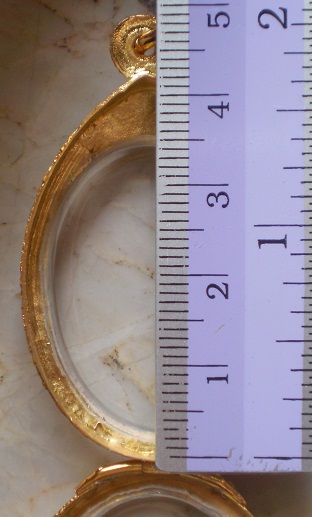 ตลับเงินแกะลาย  ชุบทองแท้ ใส่เหรียญไข่  เคาะเดียว 