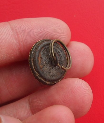 เม็ดกระดุม จอมพล ป.พิบูลสงคราม