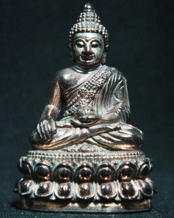 พระกริ่งยอดแก้ว (นวโลหะ) วัดบวร 2548