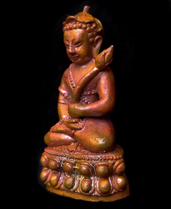 พระกริ่งอุปคุต สะดุ้งกลับ หลวงปู่คำบุ  พิมพ์ใหญ่ เนื้อชนวน พิเศษ รอยจารย์ที่ก้น องค์สวยมากๆ เดิมๆ