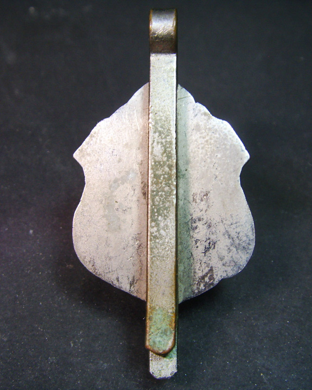 แหนบลงยาหลวงพ่อแดง  วัดเขาบันไดอิฐ  ปี2510 สวยๆ  หายากครับ