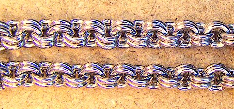 สร้อยสแตนเลสเกรดA(ยี่ห้อพุกแท้ๆ) ขนาด 3.5 มิล ใส่พระ 3 องค์ 32 นิ้ว สวมใส่สบายนะคะ