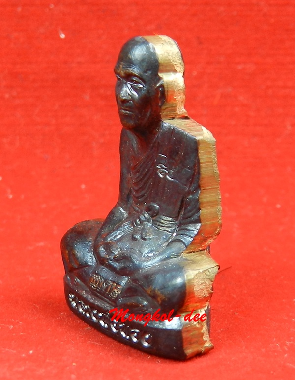  รูปเหมือนปั๊ม รุ่นแรก เนื้อทองแดงรมดำ หลวงพ่อทอง วัดพระพุทธบาทเขายายหอม จ.ชัยภูมิ ปี 55 #4448