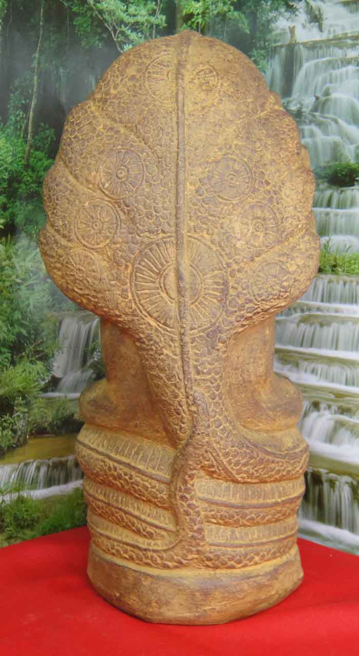 ((วัดใจเคาะเดียว๑๐บาทแดง)))พระบูชาปางนาคปรก เนื้อศิลาแลงหล่อ งานพุทธศิลป์ฝีมือประณีตสวยงามมาก ขนาดหน