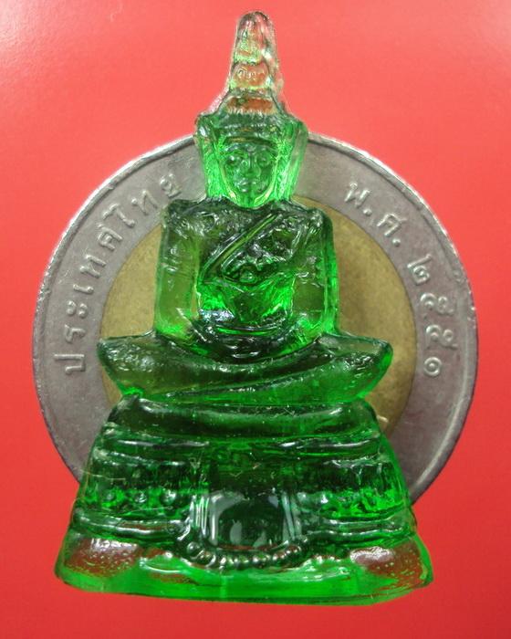 พระแก้วพระแก้วมรกต เนื้อแก้ว รศ200 ฉลองกรุง200ปี พศ.2525((องค์ที่4))