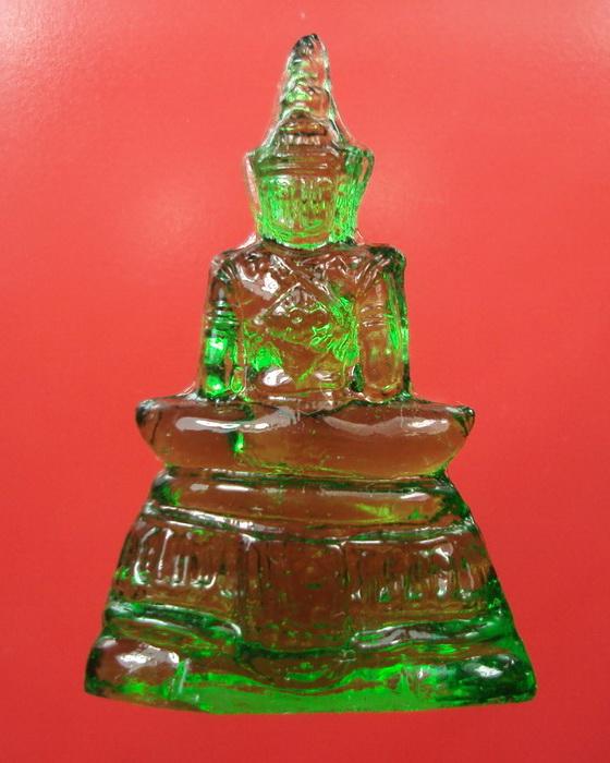 พระแก้วมรกต เนื้อแก้ว รศ200 ฉลองกรุง200ปี พศ.2525((องค์ที่6))