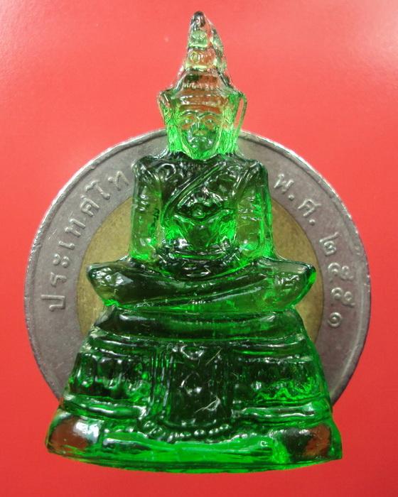พระแก้วมรกต เนื้อแก้ว รศ200 ฉลองกรุง200ปี พศ.2525((องค์ที่6))