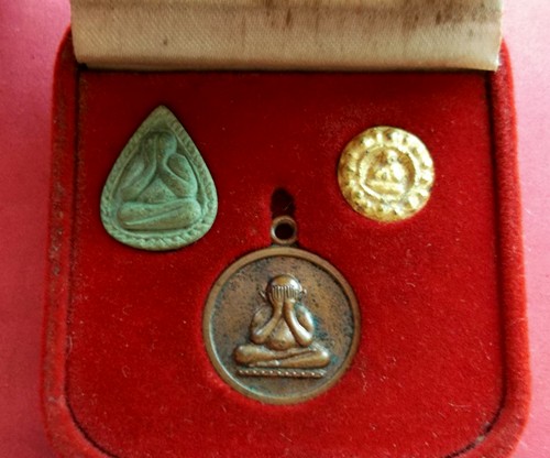 40 บาท ... หลวงพ่อแก้ว รุ่นระฆังแตก วัดเครือวัลย์ จ.ชลบุรี *** Pj302
