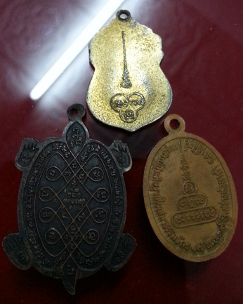 พระดีแดงเดียว หลวงปู่คำพัน