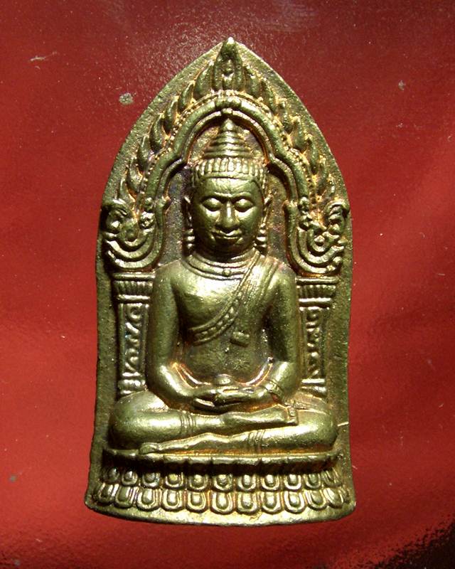 เหรียญหล่อซุ้มยอดขุนพล เนื้อนวโลหะ หลวงพ่ออุ้น วัดตาลกง จ.เพชรบุรี ปี ๒๕๔๔