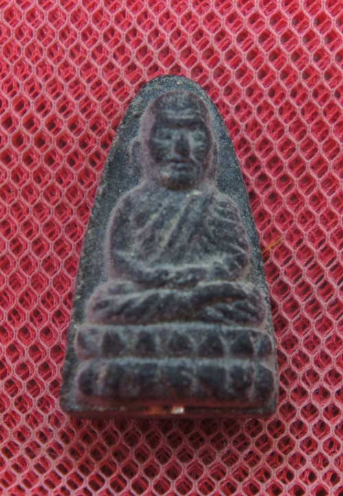 หลวงปู่ทวด วัดท่าไทร จ.สุราษฏร์ฯ ปี 2537 พิมพ์ใหญ่ เนื้อว่านกากยายักษ์ อาจารย์นอง วัดทรายขาว ปลุกเสก