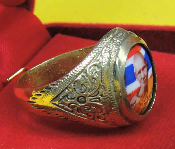 (((วัดใจเคาะเดียว ๑๐ บาทแดง))) แหวนพระหลวงพ่อเดิม พุทธสโร  วัดหนองโพ หัวล๊อกเก็ต  ตัวเรือนทำจากทองเห