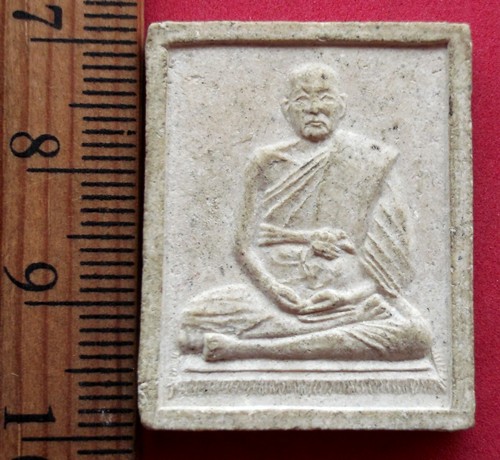 10 บาท ... พระผงหลวงพ่อมิ่ง วัดกก ธนบุรี *** Pj356