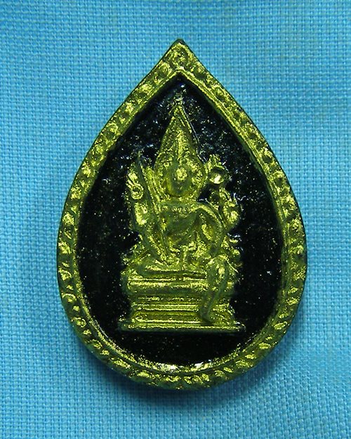 พระพรหมเนื้อผงลงรักปิดทอง ศาลเจ้าคลองขวาง ถนนเพชรเกษมซอย69 กทม