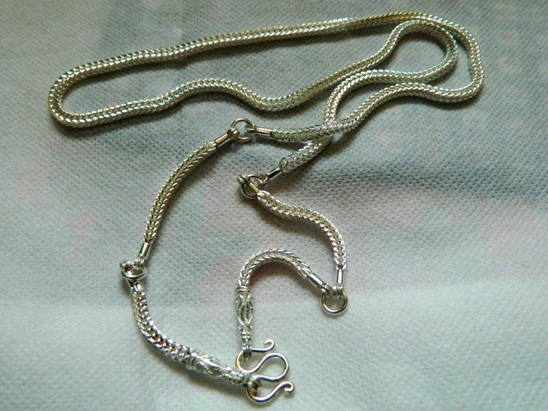 สร้อยเงินแท้ 92.5% ขนาด 3 มิล....ยาว 26 นิ้ว สวมหัวได้ คล้องพระได้ 5 องค์