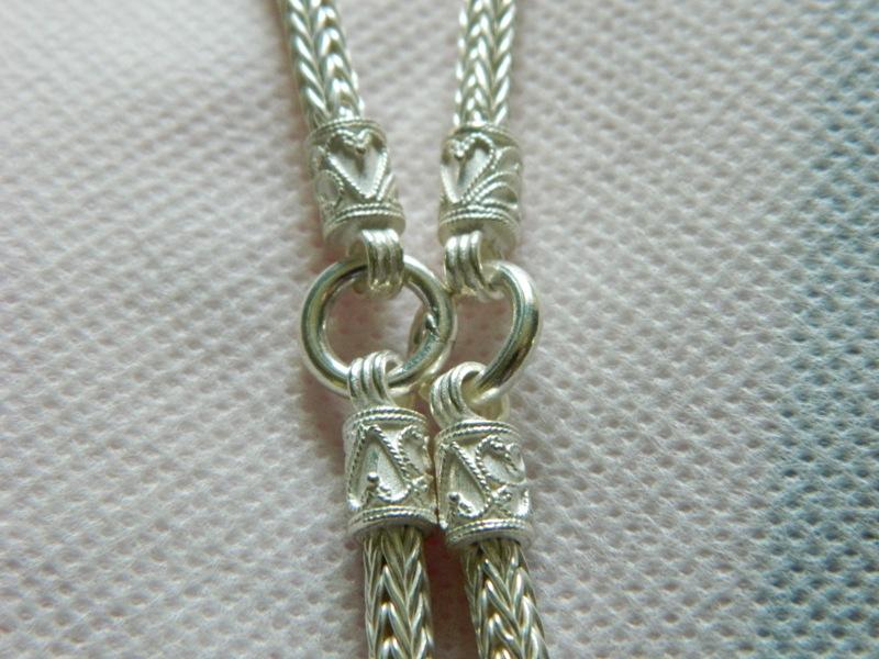 สร้อยเงินแท้ 92.5% ขนาด 4 มิล....ยาว 28 นิ้ว สวมหัวได้ คล้องพระได้ 3 องค์