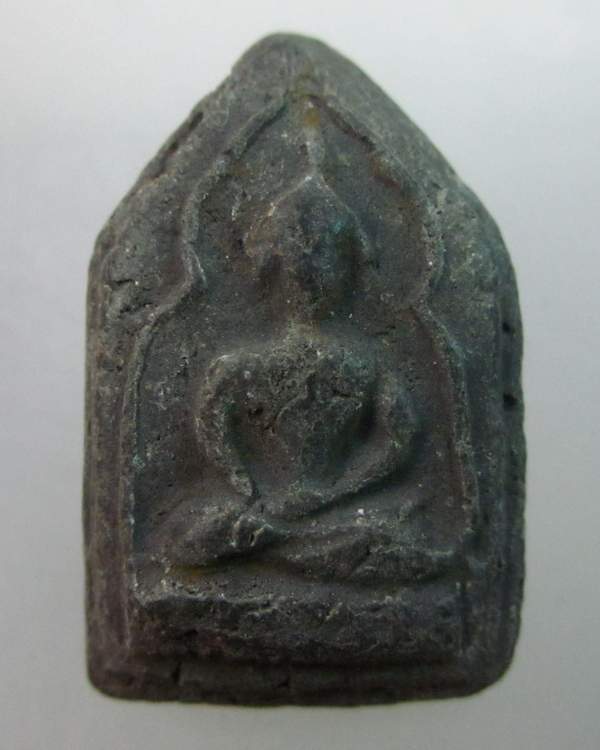 พระเนื้อผงไม่ทราบที่ครับ