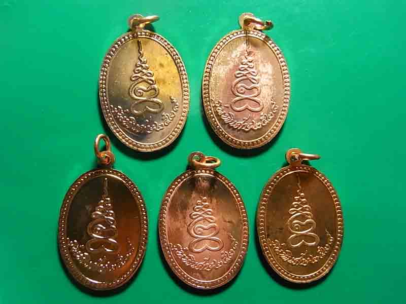 *** วัดใจ เคาะเดียว 10 องค์ เหรียญหลวงพ่อเกตุ วัดเกาะหลัก รุ่นพิเศษ พ.ศ.2528 *** 1