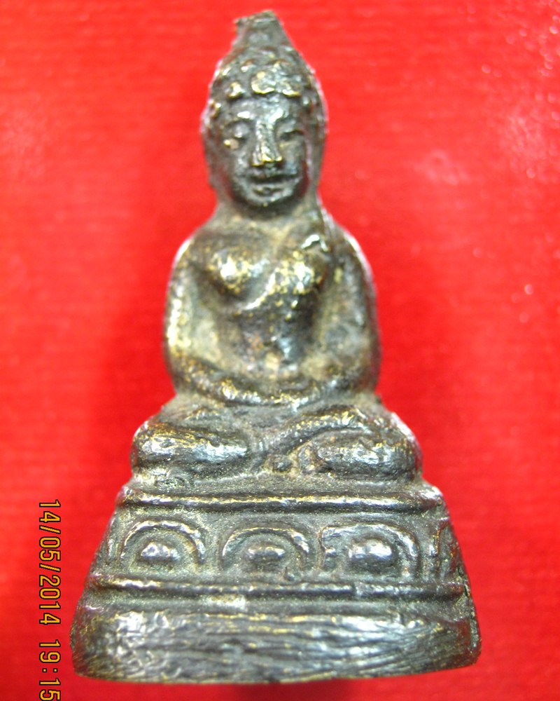 พระกริ่งเชียงแสนหลวงพ่อเงิน วัดดอนยายหอม