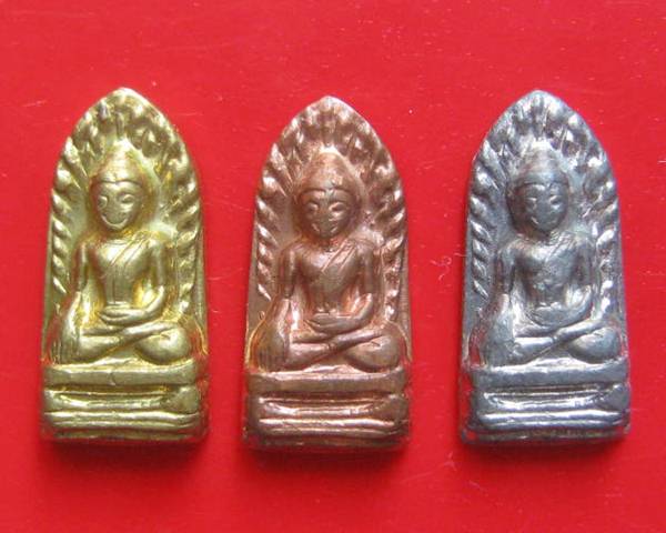 ปรกพระรอดมหาวัน เนื้อทองจังโก๋+ทองแดง+ตะกั่ว รุ่นไจยะเบงชร (ปฐมชินบัญชรล้านนา) ครูบาอิน อินโท วัดฟ้า