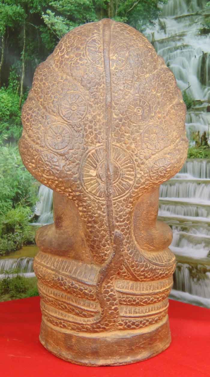 (((วัดใจเคาะเดียว ๑๐ บาทแดง)))หลวงพ่อทวดเหยียบน้ำทะเลจืด หน้าตัก 5 นิ้ว เนื้อศิลาแลงหล่อปัดสีประณีตส
