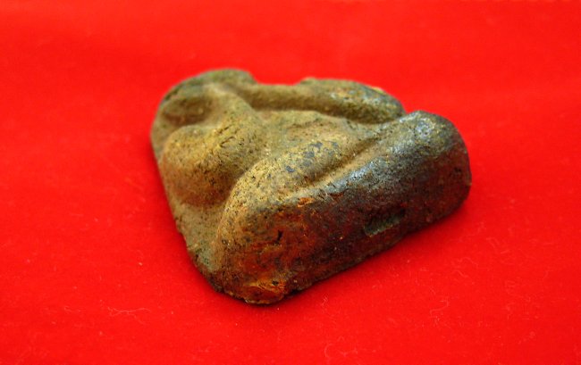 หลวงพ่อแดง วัดเขาบันไดอิฐ