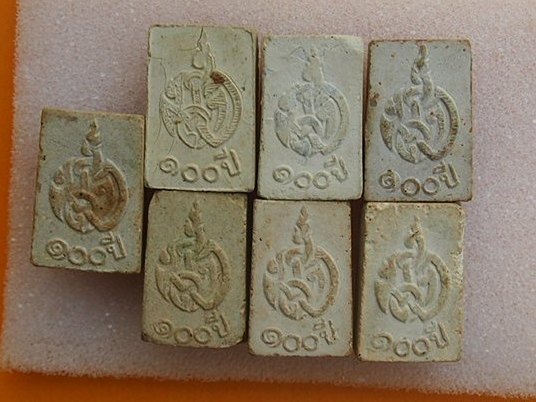 ***เคาะเดียวแดง***พระผงวัดปากน้ำ รุ่น 5 ทีเดียว 7 องค์ สวยๆ สุดค้ม 