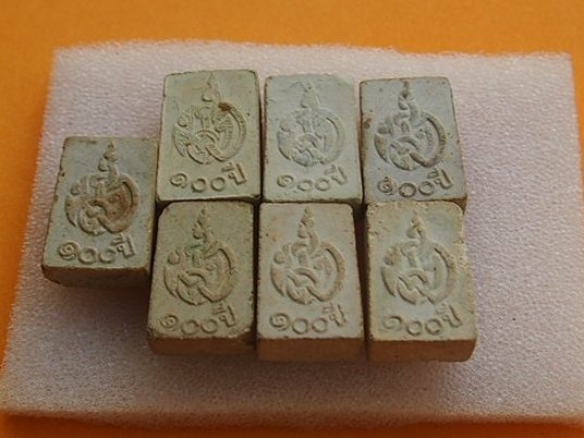 ***เคาะเดียวแดง***พระผงวัดปากน้ำ รุ่น 5 ทีเดียว 7 องค์ สวยๆ สุดค้ม 