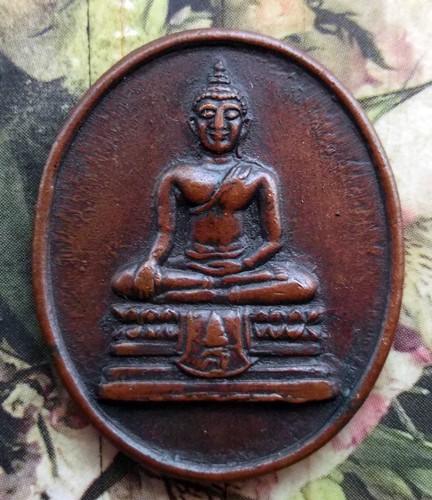 10 บาท กับ เหรียญพระพุทธ ...Bi670