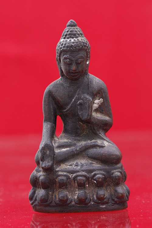 พระกริ่งปางประทานพร วัดวังกระโจม เจ้าคุณนร อธิษฐานจิต ปี 2512