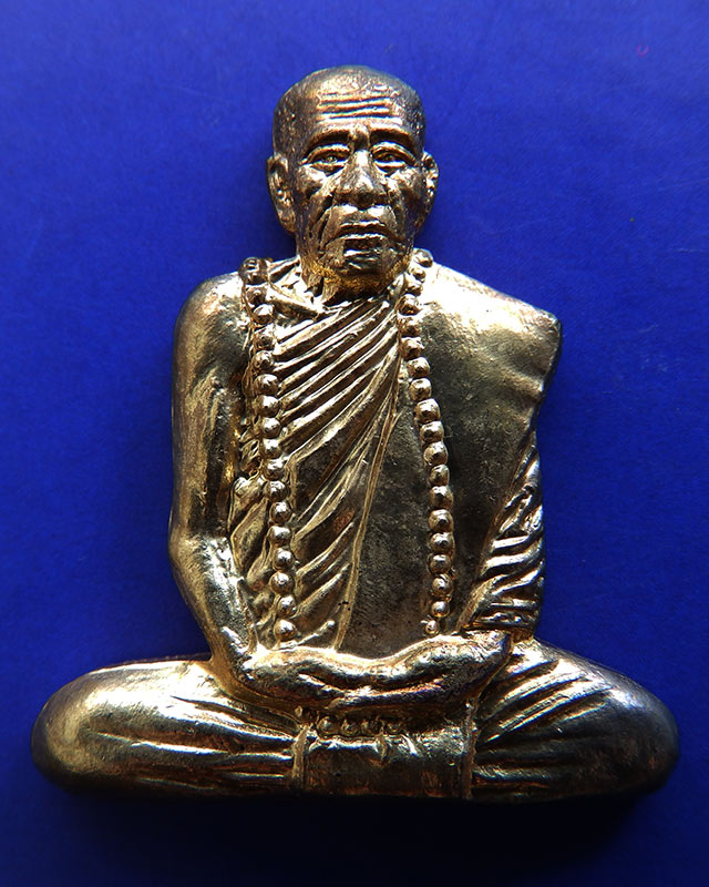 6.รูปเหมือนตัดชิดกะไหล่ทอง หลวงปู่คำบุ วัดกุดชมภู ตอกโค้ด พร้อมซอง+ใบแนบเดิม