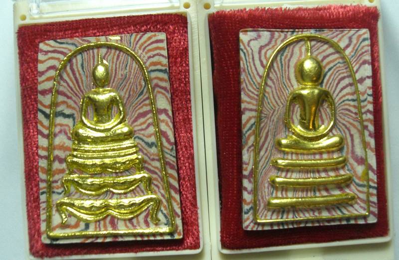 สมเด็จหลวงพ่อแพ วัดพิกุลทอง 2 องค์สวยมากๆ