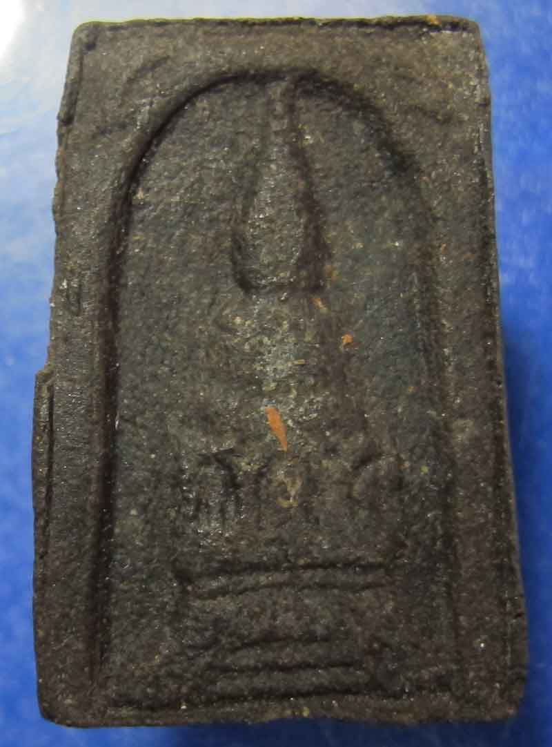 หลวงปู่ทวด เนื้อว่าน รุ่นสร้างมณฑป สี่เหลี่ยม หลังสถูป ฝังตะกรุดเงิน ปี 2540 วัดทรายขาว จ.ปัตตานี
