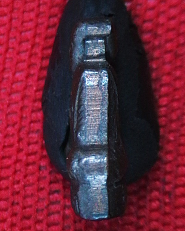 พระปั๊มรูปเหมือนลอยองค์ หลวงปู่อินทร์ วัดเกาะหงษ์  นครสวรรค์