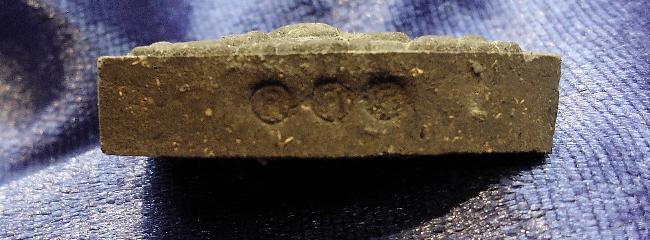 ขุนแผนเนื้อว่านผสมผงรกแมวหลวงปู่คำบุ (ผสมผงเหล็กน้ำพี้)