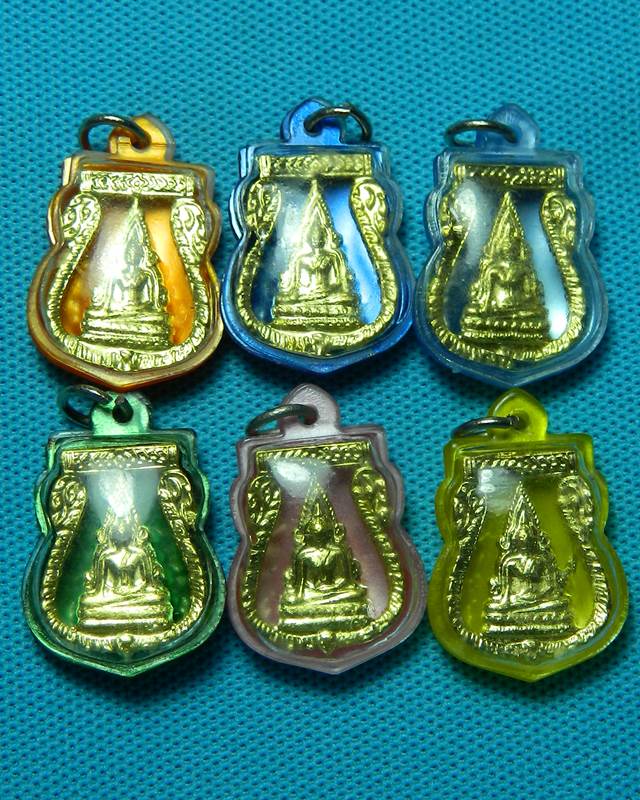 พุทธชินราช หลวงปู่ทิม วัดละหารไร่ แจกงานผูกพันธสีมาปี 17(ราคาเบาๆ) 6 องค์