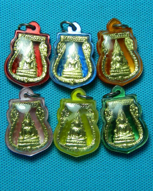 พุทธชินราช หลวงปู่ทิม วัดละหารไร่ แจกงานผูกพันธสีมาปี 17(ราคาเบาๆ) 6 องค์