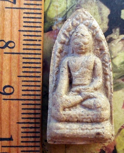 10 บาท กับ พระผง ...Bi580