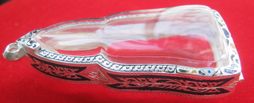 ตลับเงินแท้ แกะลาย หลังเปิด ลงยา ยกซุ้ม สำหรับใส่พระหูยาน พิมพ์ใหญ่ กรุลพบุรี/กรุราษฎร์บูรณะ งานสวยๆ