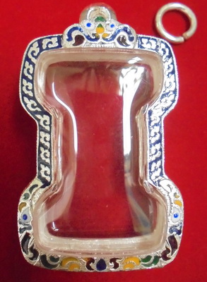 ตลับเงินแท้..92.5%...ลงยา/ยกซุ้ม..หลังเปิด....พระมเหศวร กรุวัดมหาธาตุ และอื่นๆ ใกล้เคียง..ใหม่เอี่ยม