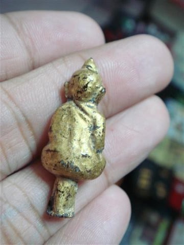 พระวัดเชิงท่า (พิมพ์เล็ก) ทาชาดแดง ปิดทอง พิมพ์พระยอดธง สวยๆ (เคาะเดียว) 350 บาท