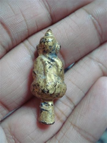 พระวัดเชิงท่า (พิมพ์เล็ก) ทาชาดแดง ปิดทอง พิมพ์พระยอดธง สวยๆ (เคาะเดียว) 350 บาท ( 2 )