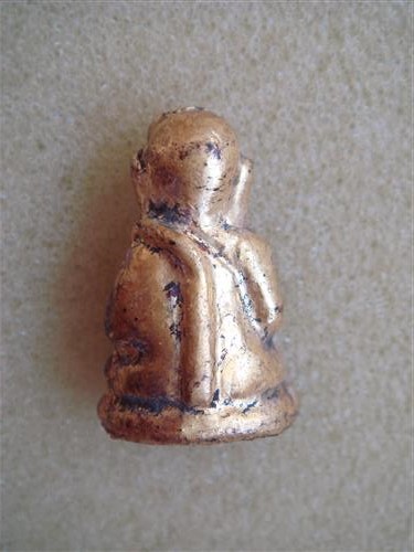 พระวัดเชิงท่า (พิมพ์เล็ก) ทาชาดแดง ปิดทอง พิมพ์พระสังกัจจายน์ สวยๆ (เคาะเดียว) 350 บาท